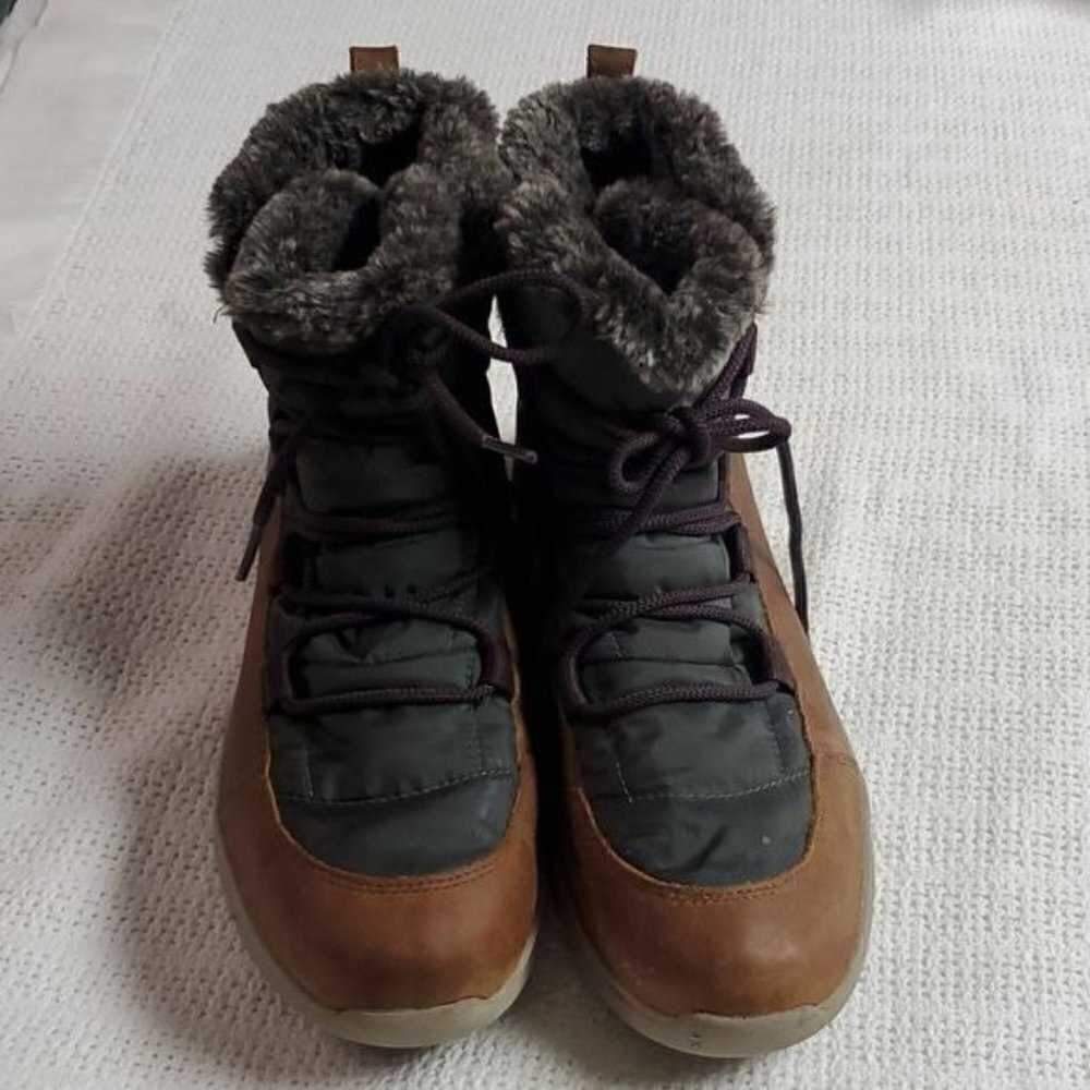 Timberland Boltero Waterproof Sz 9.5 Insulated Faux Fur Brown Leather Ankle Boot